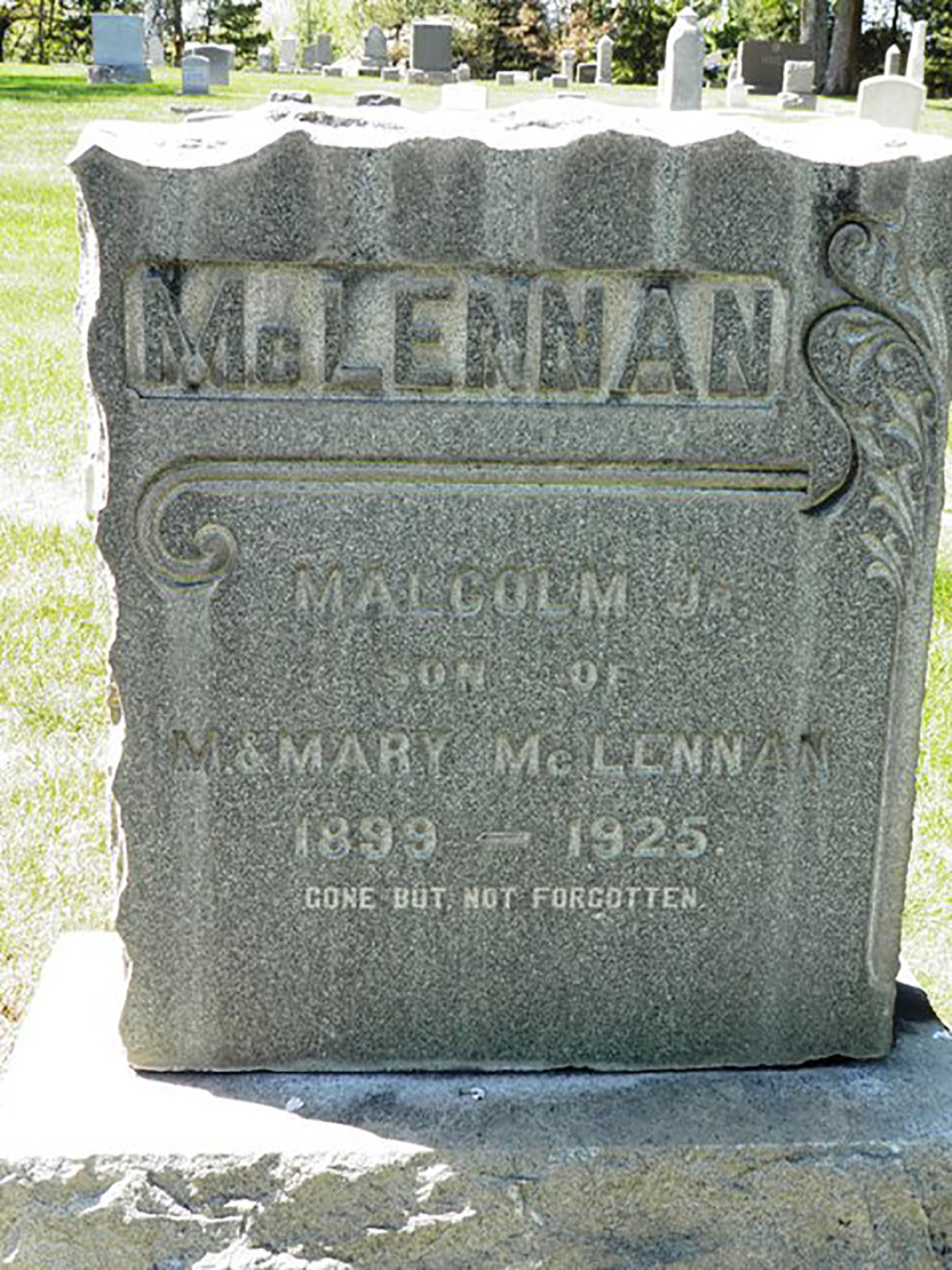 Photo of headstones/Malcolm McLennan Headstone 1925 Tahoma Cemetery, Yakima County, Washington, USA